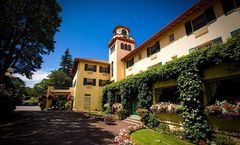 Columbia Gorge Hotel
