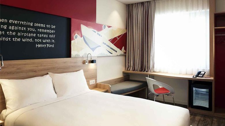 <b>Ibis Saigon Airport Room</b>. Images powered by <a href="https://iceportal.shijigroup.com/" title="IcePortal" target="_blank">IcePortal</a>.