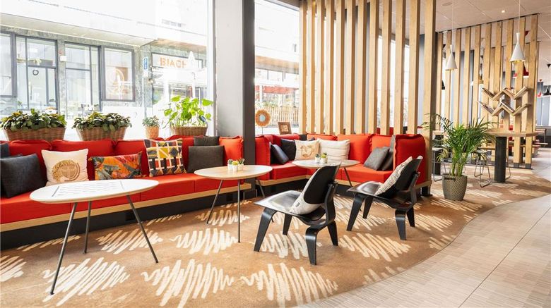 <b>Ibis Geneve Centre Lac Hotel Exterior</b>. Images powered by <a href="https://iceportal.shijigroup.com/" title="IcePortal" target="_blank">IcePortal</a>.