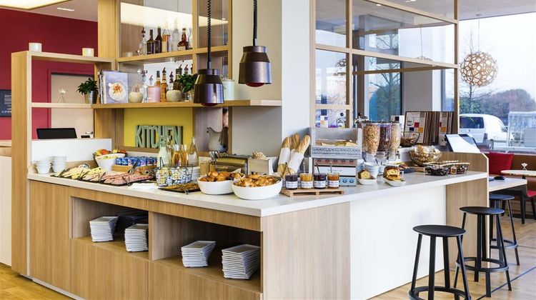 Ibis Styles de Versailles Guyancourt Restaurant