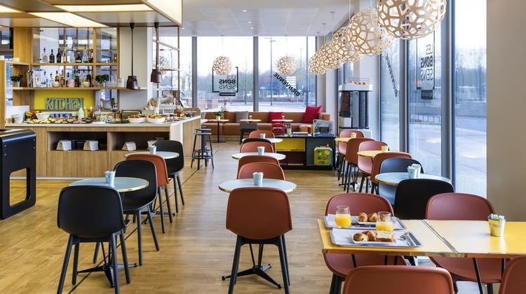 Ibis Styles de Versailles Guyancourt Restaurant