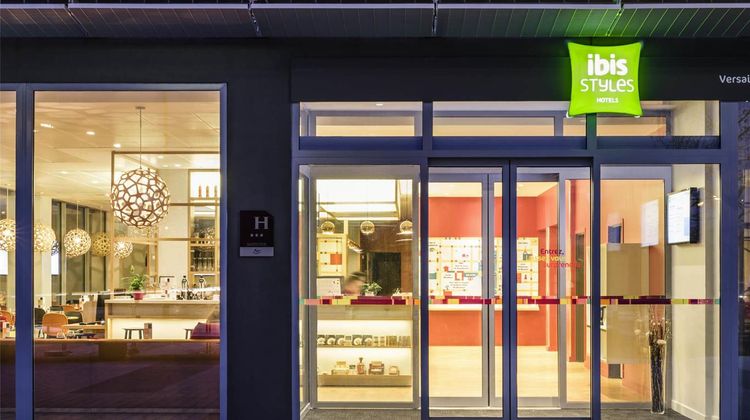 Ibis Styles de Versailles Guyancourt Exterior