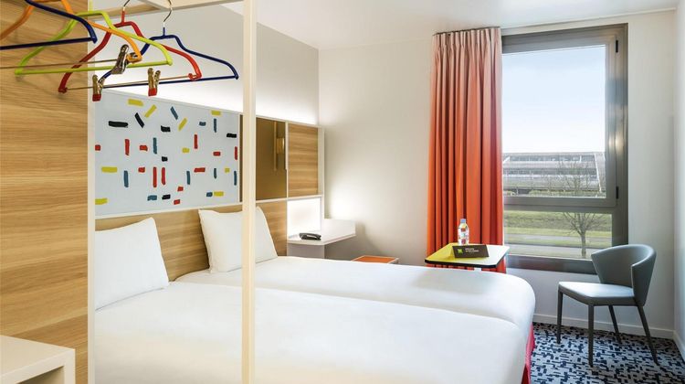 Ibis Styles de Versailles Guyancourt Room