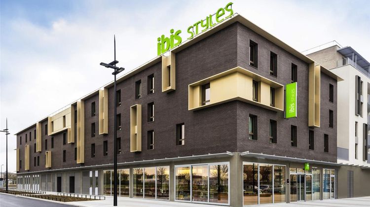 Ibis Styles de Versailles Guyancourt Exterior