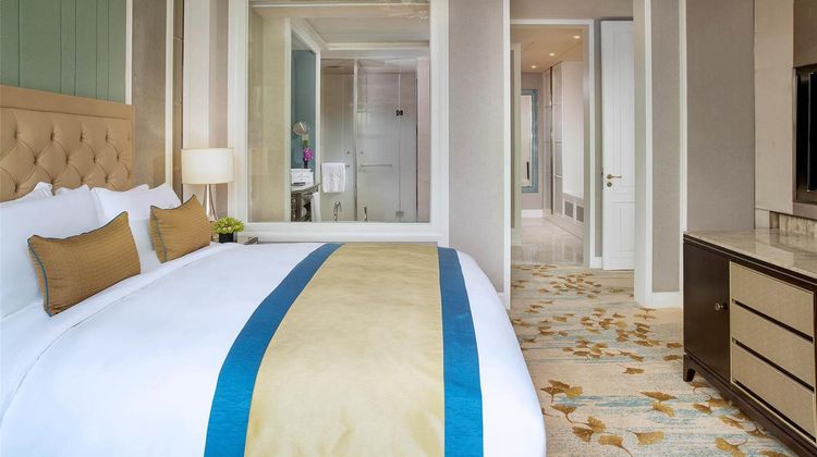 Sofitel Shanghai Hongqiao Room