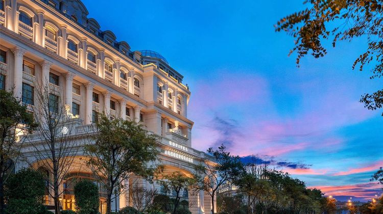 Sofitel Shanghai Hongqiao Exterior