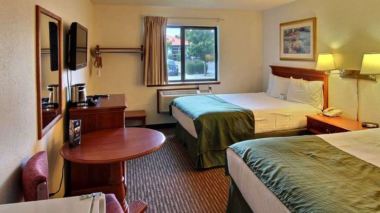 Days Inn & Suites Traverse City Room