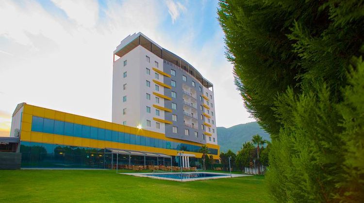 Ramada Soma Pool