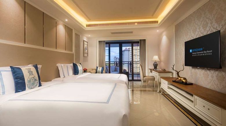 <b>Wyndham Hainan Clearwater Bay Room</b>. Images powered by <a href="https://iceportal.shijigroup.com/" title="IcePortal" target="_blank">IcePortal</a>.