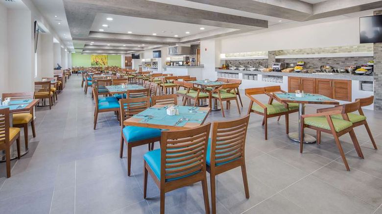 <b>Wyndham Garden Playa del Carmen Restaurant</b>. Images powered by <a href="https://iceportal.shijigroup.com/" title="IcePortal" target="_blank">IcePortal</a>.