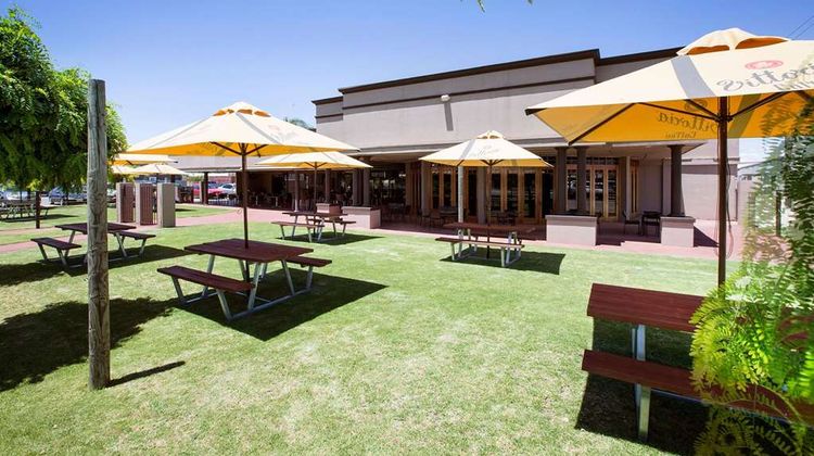 Boomerang Hotel Exterior