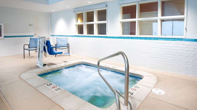 <b>La Quinta Inn & Suites Durango Pool</b>. Images powered by <a href="https://iceportal.shijigroup.com/" title="IcePortal" target="_blank">IcePortal</a>.