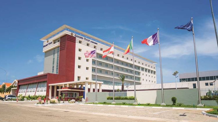 Golden Tulip Le Diplomate Cotonou Exterior