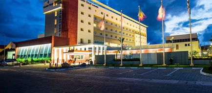 Golden Tulip Le Diplomate Cotonou Exterior