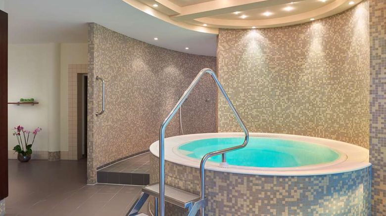 <b>Dorint Hotel am Dom Erfurt Spa</b>. Images powered by <a href="https://iceportal.shijigroup.com/" title="IcePortal" target="_blank">IcePortal</a>.