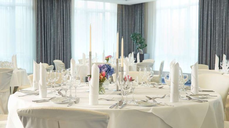 <b>Dorint Hotel am Dom Erfurt Ballroom</b>. Images powered by <a href="https://iceportal.shijigroup.com/" title="IcePortal" target="_blank">IcePortal</a>.