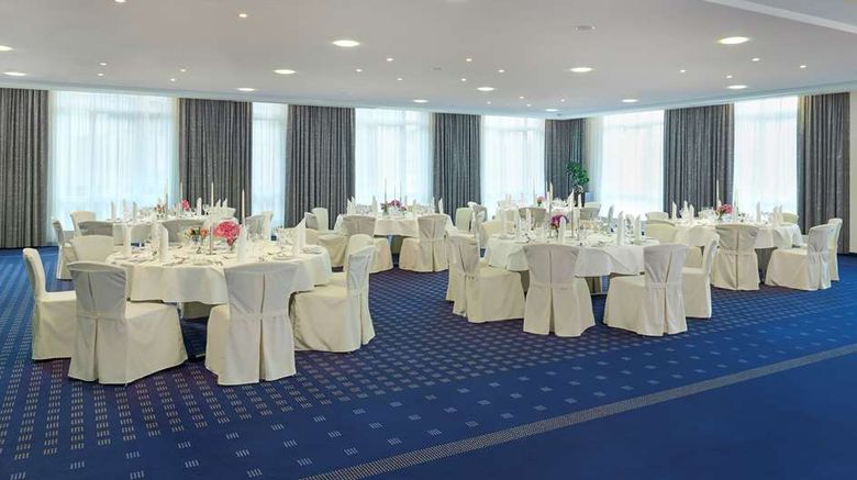 <b>Dorint Hotel am Dom Erfurt Ballroom</b>. Images powered by <a href="https://iceportal.shijigroup.com/" title="IcePortal" target="_blank">IcePortal</a>.