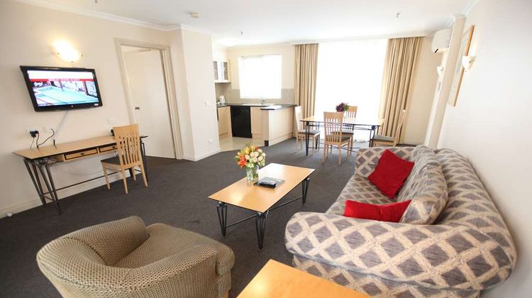Melbourne Metropole Central Room