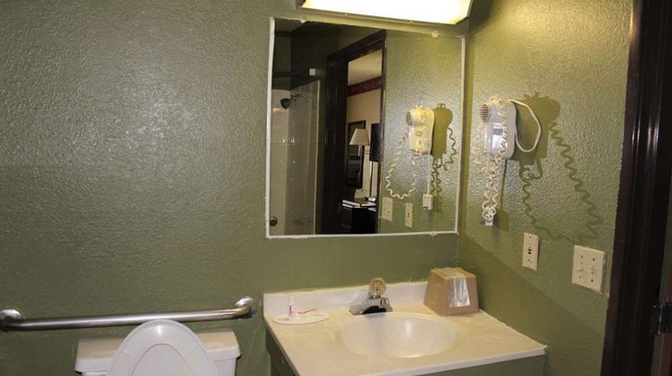 Knights Inn Albany Room