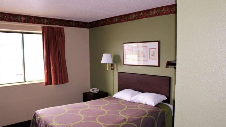 Knights Inn Albany Room