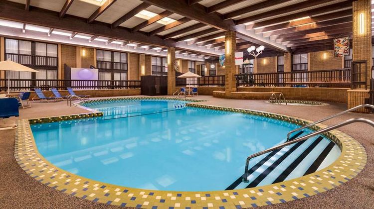 Ramada Alpena Pool