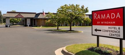 Ramada Alpena Exterior