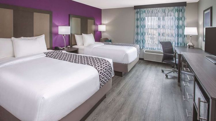 La Quinta Inn & Suites Effingham Room