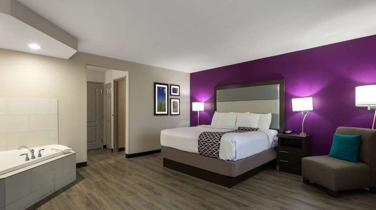 La Quinta Inn & Suites Effingham Suite