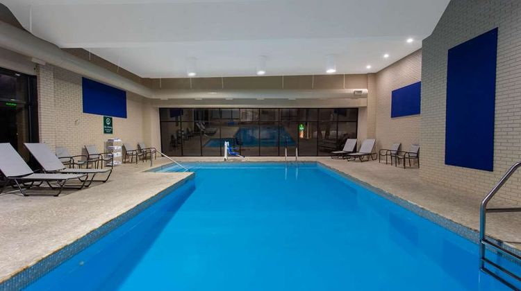 La Quinta Inn & Suites Effingham Pool