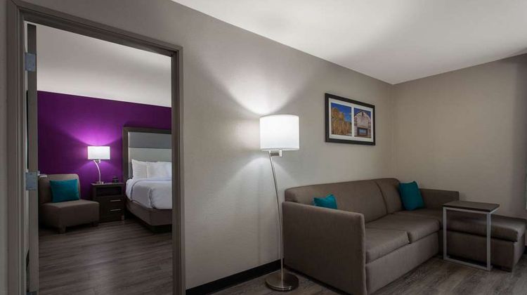 La Quinta Inn & Suites Effingham Suite