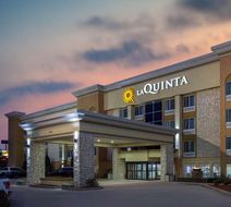 La Quinta Inn & Suites Effingham Exterior