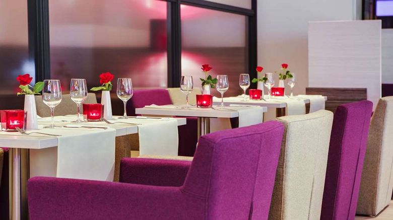 <b>IntercityHotel Enschede Restaurant</b>. Images powered by <a href="https://iceportal.shijigroup.com/" title="IcePortal" target="_blank">IcePortal</a>.