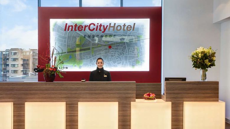 <b>IntercityHotel Enschede Lobby</b>. Images powered by <a href="https://iceportal.shijigroup.com/" title="IcePortal" target="_blank">IcePortal</a>.