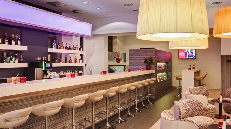 <b>IntercityHotel Enschede Restaurant</b>. Images powered by <a href="https://iceportal.shijigroup.com/" title="IcePortal" target="_blank">IcePortal</a>.