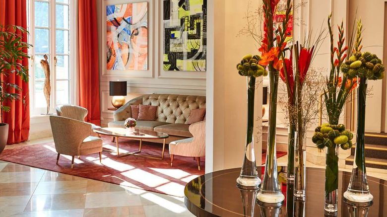 <b>Steigenberger Icon Grandhotel Petersberg Lobby</b>. Images powered by <a href="https://iceportal.shijigroup.com/" title="IcePortal" target="_blank">IcePortal</a>.
