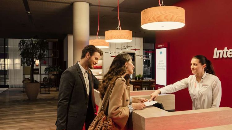 IntercityHotel Braunschweig Lobby