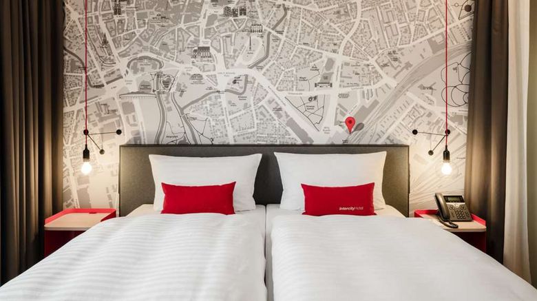 <b>IntercityHotel Braunschweig Room</b>. Images powered by <a href="https://iceportal.shijigroup.com/" title="IcePortal" target="_blank">IcePortal</a>.