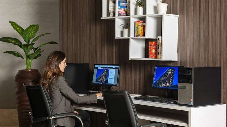 <b>Steigenberger Hotel El Tahrir Lobby</b>. Images powered by <a href="https://iceportal.shijigroup.com/" title="IcePortal" target="_blank">IcePortal</a>.