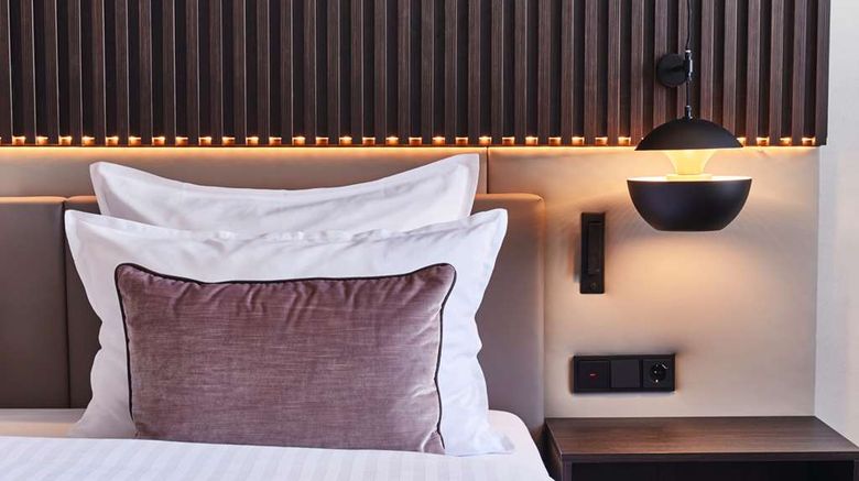 <b>Steigenberger Hotel de Saxe Room</b>. Images powered by <a href="https://iceportal.shijigroup.com/" title="IcePortal" target="_blank">IcePortal</a>.