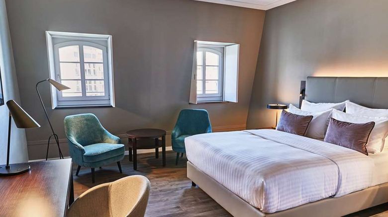 <b>Steigenberger Hotel de Saxe Room</b>. Images powered by <a href="https://iceportal.shijigroup.com/" title="IcePortal" target="_blank">IcePortal</a>.