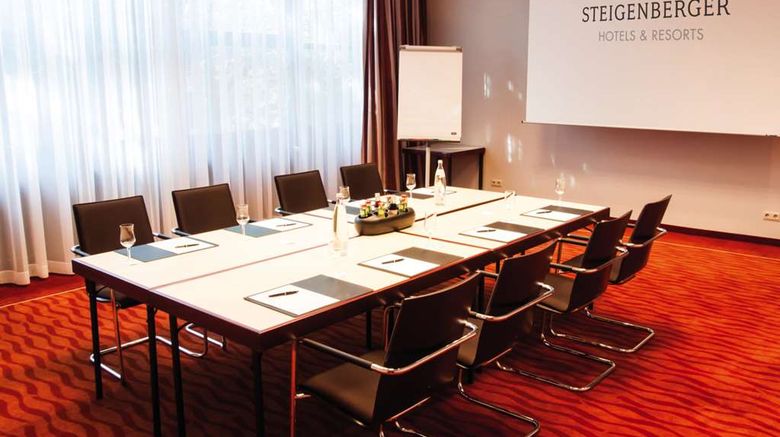 <b>Steigenberger Hotel Dortmund Meeting</b>. Images powered by <a href="https://iceportal.shijigroup.com/" title="IcePortal" target="_blank">IcePortal</a>.