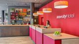 IntercityHotel Duisburg Lobby