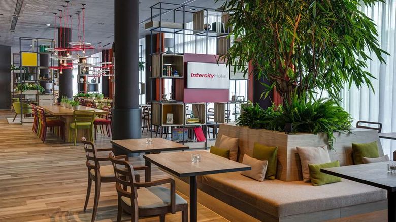 <b>IntercityHotel Duisburg Restaurant</b>. Images powered by <a href="https://iceportal.shijigroup.com/" title="IcePortal" target="_blank">IcePortal</a>.