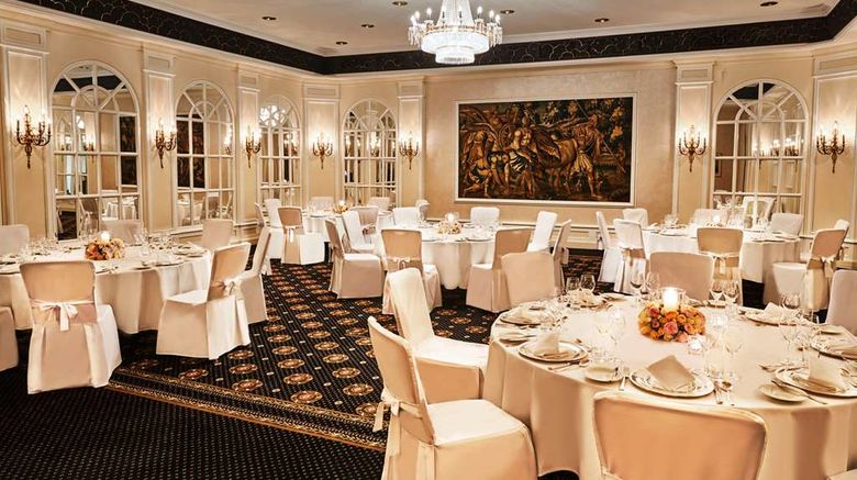 <b>Steigenberger Icon Parkhotel Duesseldorf Ballroom</b>. Images powered by <a href="https://iceportal.shijigroup.com/" title="IcePortal" target="_blank">IcePortal</a>.