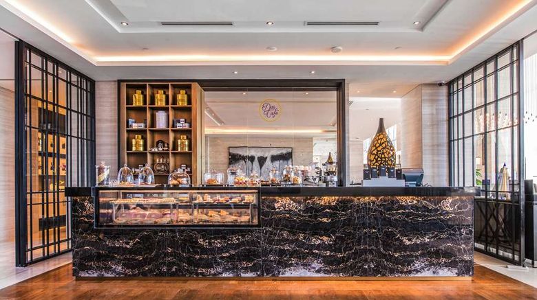 <b>Pullman Dubai Downtown Hotel Restaurant</b>. Images powered by <a href="https://iceportal.shijigroup.com/" title="IcePortal" target="_blank">IcePortal</a>.
