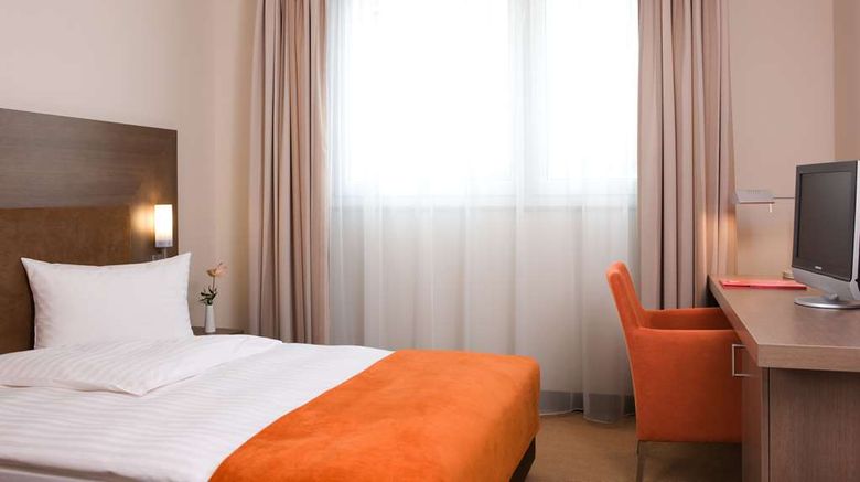 <b>Spark Essen City Centre Room</b>. Images powered by <a href="https://iceportal.shijigroup.com/" title="IcePortal" target="_blank">IcePortal</a>.