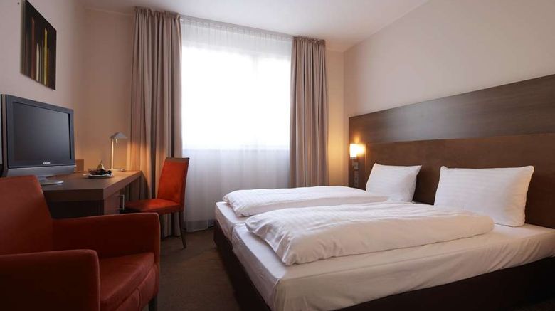 <b>Spark Essen City Centre Room</b>. Images powered by <a href="https://iceportal.shijigroup.com/" title="IcePortal" target="_blank">IcePortal</a>.