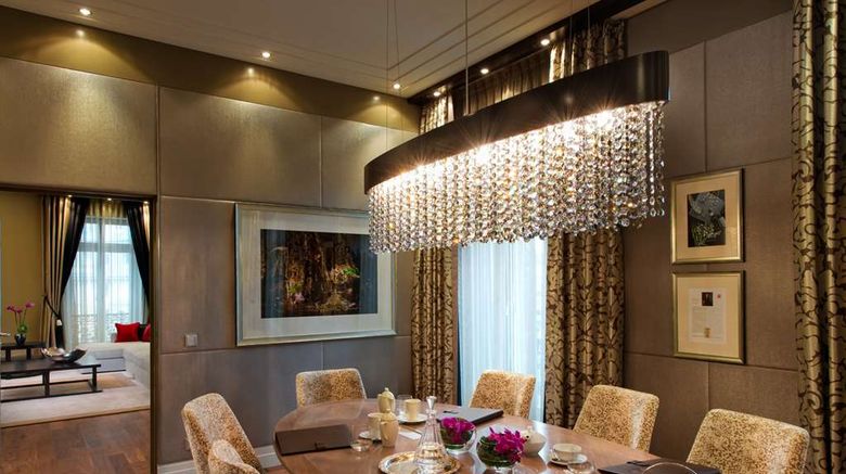 <b>Steigenberger Icon Frankfurter Hof Room</b>. Images powered by <a href="https://iceportal.shijigroup.com/" title="IcePortal" target="_blank">IcePortal</a>.