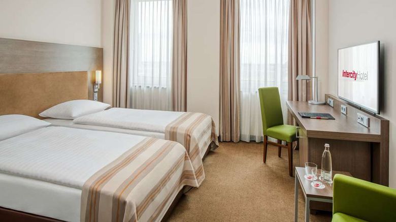 <b>IntercityHotel Hannover Room</b>. Images powered by <a href="https://iceportal.shijigroup.com/" title="IcePortal" target="_blank">IcePortal</a>.