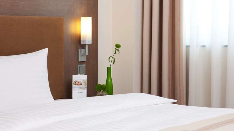 <b>IntercityHotel Hannover Room</b>. Images powered by <a href="https://iceportal.shijigroup.com/" title="IcePortal" target="_blank">IcePortal</a>.